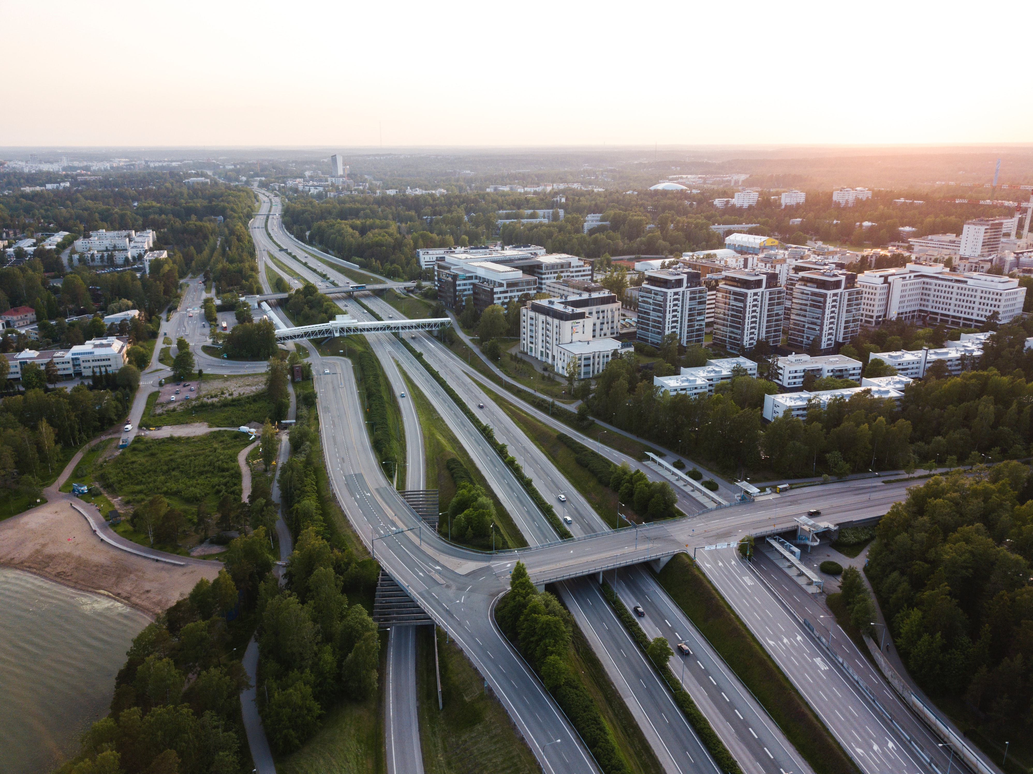 Sarastia_kaupunki_risteys